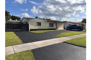 12812 Sw 47th Ter, Miami