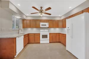 830 Sw 18th St Fort Lauderdale, FL 33315 - MLS#A11850230