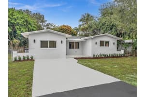 255 Ne 164th St, Miami
