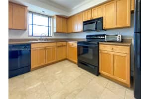 10000 Bay Harbor Ter 401-a Bay Harbor Islands, FL 33154 - MLS#A11850293