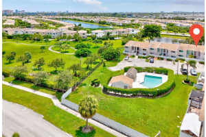 658 NE 195th St, Miami, FL 33179 - MLS#A11850355