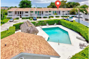 658 NE 195th St, Miami, FL 33179 - MLS#A11850355