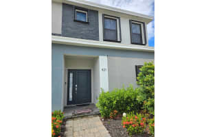 528 Ne 1st Dr, Homestead