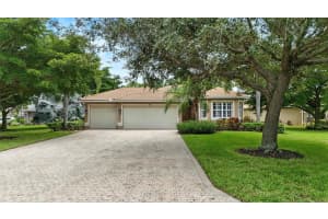 9827 Colonial Walk N, Estero, FL 33928 - MLS#A11850369
