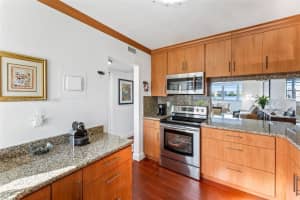 18555 NE 14th Ave 613, Miami, FL 33179 - MLS#A11850393