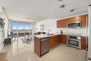 3250 Ne 1st Ave 713, Miami