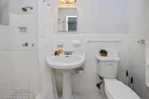 1619 Nw 9th Ave Fort Lauderdale, FL 33311 - MLS#A11850455
