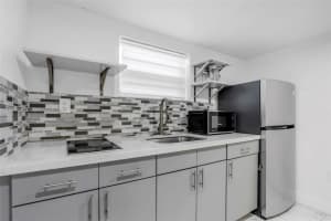 901 Nw 34th Ter Lauderhill, FL 33311 - MLS#A11850456