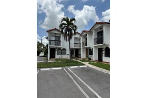 2289 W 52nd St 2-3, Hialeah