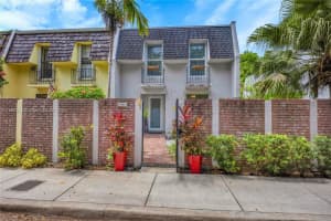 9751 Sw 92nd Ter, Miami