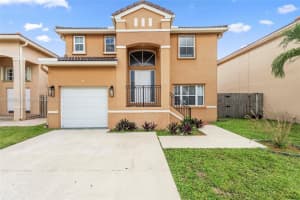 3226 W Buena Vista Dr, Margate