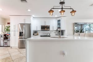 5224 Nw 103rd Ave Doral, FL 33178 - MLS#A11850645