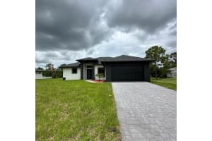 1015 Clark Ave, Lehigh Acres
