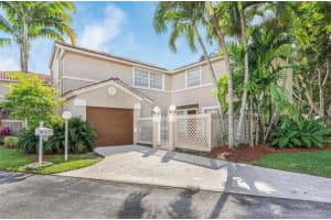 11078 Mainsail Dr, Cooper City