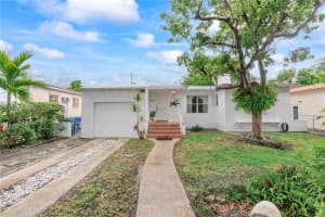 2121 SW 20th St, Miami, FL 33145 - MLS#A11850688