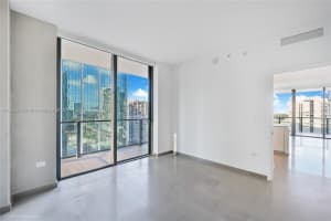 88 SE 7th St, Miami, FL 33131, Sold 09/02/25