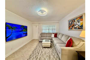 4310 Nw 12th Ct 106, Lauderhill