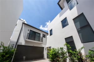 8173 Nw 47th Ter Doral, FL 33166 - MLS#A11850803
