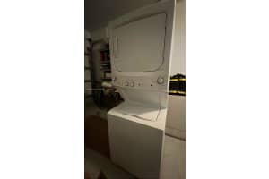 2000 Biarritz Dr 202, Miami Beach