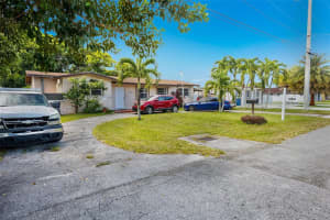 7325 Nw 3rd St Miami, FL 33126 - MLS#A11850868