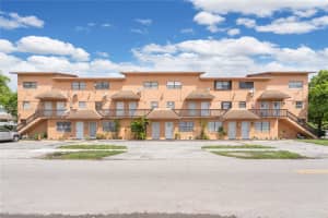 2261 W 53rd St APT 13, Hialeah, FL 33016, - MLS#A11850878