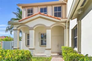 13602 NW 10th St, Miami, FL 33182 - MLS#A11850904
