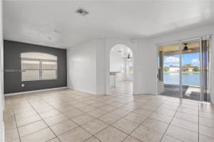 3911 NE 13th Dr, Homestead, FL 33033 - MLS#A11850934