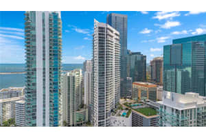 1300 Brickell Bay Dr 601, Miami
