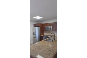 7707 Camino Real B-411, Miami, FL 33143 - MLS#A11850943