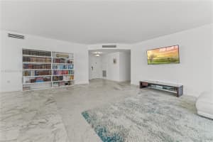 5640 Collins Ave 7b Miami Beach, FL 33140 - MLS#A11850978