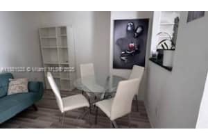 2141 Biarritz Dr 4, Miami Beach