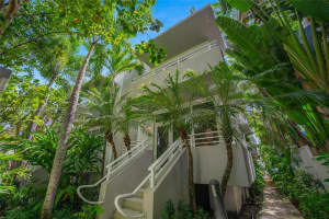 619 Meridian Ave 2, Miami Beach, FL 33139 Sold 11/25/25