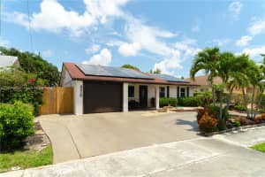 3215 Sw 2nd Ct Deerfield Beach, FL 33442 - MLS#A11851072