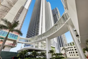 700 Ne 24th St 806, Miami