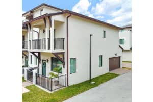 4700 Nw 83rd Psge . Doral, FL 33166 - MLS#A11851188