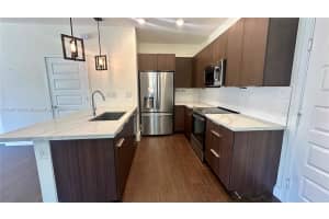 4700 Nw 83rd Psge . Doral, FL 33166 - MLS#A11851188