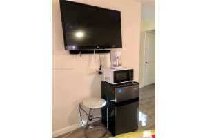 6890 Liberty St Hollywood, FL 33024 - MLS#A11851198