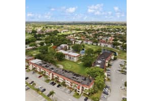 9520 S Hollybrook Lake Dr 204 Pembroke Pines, FL 33025 - MLS#A11851214