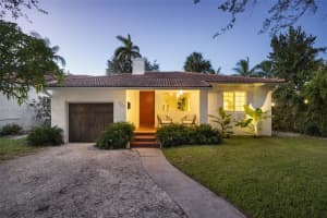 727 NE 76th St, Miami, FL 33138 - MLS#A11851223