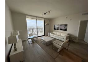 999 Sw 1st Ave 2905, Miami