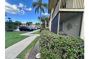 366 Lakeview Dr 104 Weston, FL 33326 - MLS#A11851301