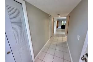 366 Lakeview Dr 104 Weston, FL 33326 - MLS#A11851301
