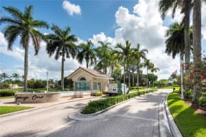 1075 San Luis Rey, Weston