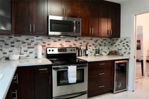2213 NE 122nd St 2213, North Miami, FL 33181 - MLS#A11851312