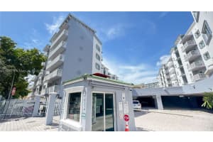 2475 Nw 16th St Rd 518 Miami, FL 33125 - MLS#A11851314
