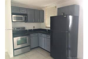 1801 S Treasure Dr 124, North Bay Village