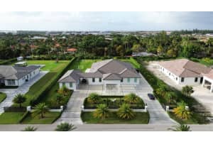 9781 NW 131st St, Hialeah Gardens, FL 33018, Sold 09/05/25