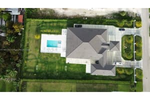 9781 NW 131st St, Hialeah Gardens, FL 33018, Sold 09/05/25