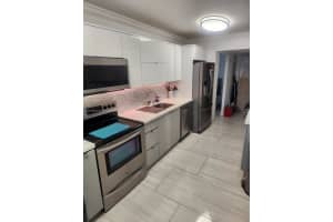 1670 Ne 191st St 302-3, Miami