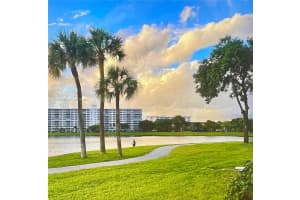 2801 N Palm Aire Dr 404 Pompano Beach, FL 33069 - MLS#A11851401